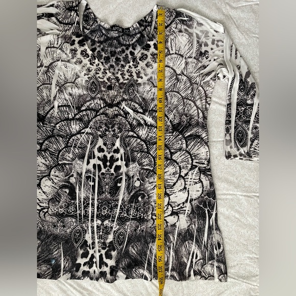 Apt 9 Womens Top 2X Peacock Print 3/4 Sleeve Artsy V Neck Black and White Casual - Picture 16 of 16